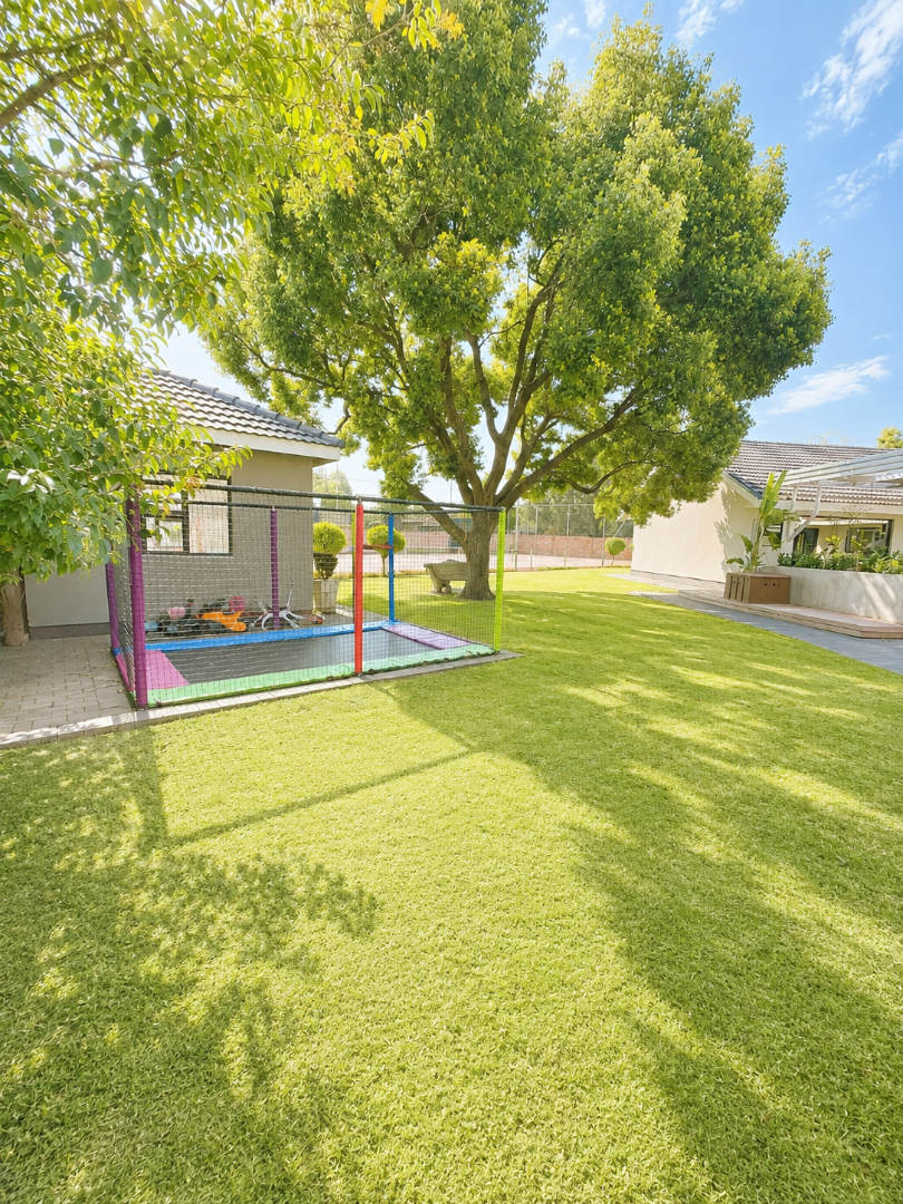 5 Bedroom Property for Sale in Flamwood North West